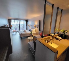 Двухместный номер Deluxe с видом на море двуспальная кровать в Отель The Yama Resort & Spa Kata Beach Phuket