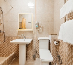 Семейный номер с балконом в Dvin