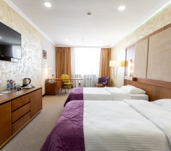 Двухместный номер Standard с видом на город 2 отдельные кровати в Reikartz Sky Алматы