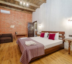 Джуниор в Маринус