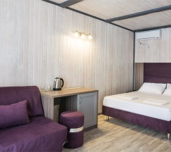 Двухместный стандарт с цельной кроватью в Лотос