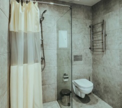 Двухместный полулюкс с видом на море двуспальная кровать в Нарт