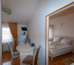 СЕМЕЙНЫЙ 2-х комнатный (4-местный) на 3 этаже. Старый номерной фонд в MaxxRoyal