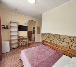 Номер стандарт с 1 двуспальной кроватью в Регион 86