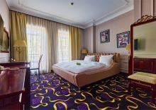 Делюкс с балконом в The Rooms Boutique Hotel