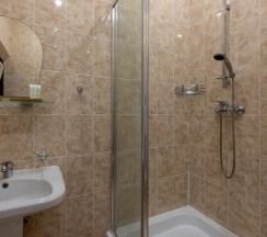 Комфорт с балконом в Утомленные Солнцем