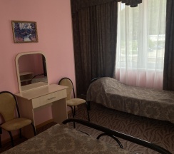 Трехместный номер  в Морской бриз