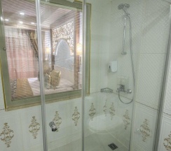 Четырёхместный полулюкс в J'adore Deluxe Hotel & Spa
