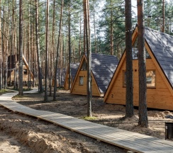 А-фрейм с террасой и купелью в Orsha River Club