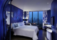 Двухместный номер So Cozy with City Skyline View двуспальная кровать в SO/ Bangkok