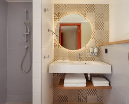 Стандартный номер с кроватью Queen size в Hampton by Hilton Moscow Rogozhsky Val