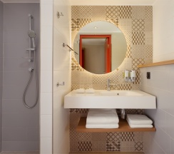 Стандартный номер с кроватью Queen size в Hampton by Hilton Moscow Rogozhsky Val