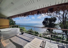 Вилла Deluxe с балконом и beachfront в Koh Jum Resort