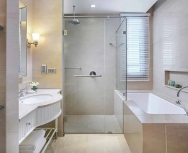 Двухместный полулюкс с видом на город 2 отдельные кровати в Oriental Residence Bangkok