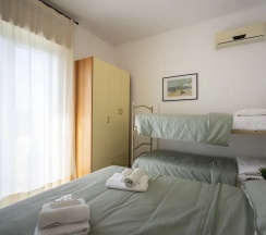 Номер Standard с балконом в Hotel Mamy