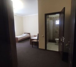 Четырёхместный номер Standard с красивым видом из окна в Ритм гор