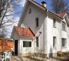 Коттедж Дуплекс в Cottage in a pine forest