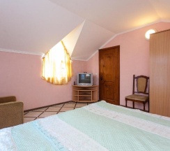 Четырёхместный номер Standard с 2 комнатами с красивым видом из окна в Гостевой дом