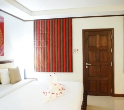 Трёхместный номер Standard в Lamai Inn 99 Bungalows