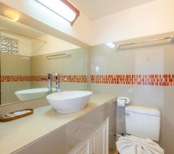 Семейный люкс в Club Bamboo Boutique Patong Beach Resort