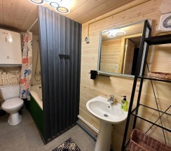 Пятиместный номер Standard с красивым видом из окна в Саянский Марал Аршан