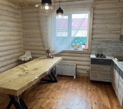 Коттедж с красивым видом из окна в Lякабанья