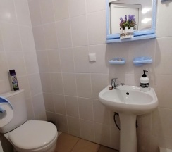 Комната стандарт с 1 односпальной и 1 двуспальной кроватью в Солнечный берег