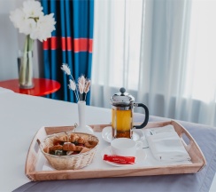 Номер повышенной комфортности с одной большой кроватью в Piter inn