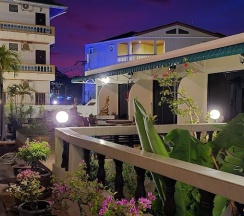 Двухместный номер Standard с видом на внутренний двор двуспальная кровать в Blue Sky Residence
