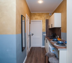 Двухместный номер с кухней, одной двуспальной кроватью с собственной ванной комнатой и дополнительным спальным местом в Goldie Home