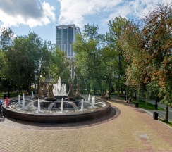 Стандартный номер с одной большой кроватью и видом на город в Nesterov Plaza