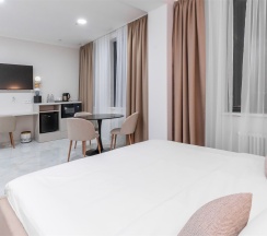 DELUXE в Grand more boutique hotel