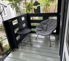 Коттедж Superior с балконом в Green Garden