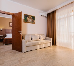 Корпус Прайд Люкс с Видом на Море в Family Pride Inn Прайд