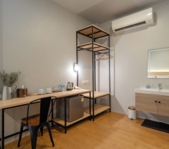Двухместный номер Standard c 1 комнатой двуспальная кровать в The Arbern Hostel x Bistro