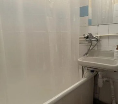 Апартаменты с 2 комнатами с балконом и с красивым видом из окна в Квартира на Ул Советская 143