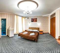 4-х местный номер с балконом в Ростовчанка