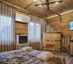 Двухместный 26 люкс с видом на парк двуспальная кровать в Exclusive Hotel&Apartments