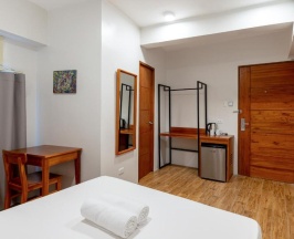 Номер Standard в Ihotel Uptown Bgc