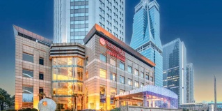 Чанхай: Отель Ramada Plaza Pudong