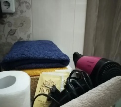 Студия с балконом и с красивым видом из окна в Квартира Честная Четыре угла с балконом возле ТЦ Аура