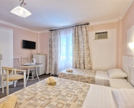 4-х местный с балконом в Век