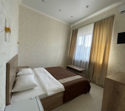 Стандарт с одной двуспальной кроватью в Rabat hotel