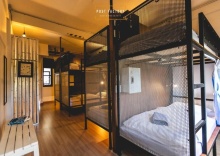 Кровать в общем номере (женский номер) в Post Factory Bed & Breakfast Sathorn Hostel - Adults Only