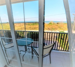 24 - Двухместный номер с балконом и прямым видом на море в Азов Инн