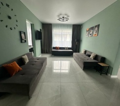 Уважаемые гости! Хотите отдохнуть семьей, компанией или поработать в тихой обстановке на свежем воздухе с видом на горы и лес? в Гостевой дом