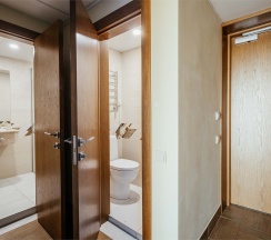 Фэмили Сьюит с балконом боковой вид на море. Корпус 1 в Amza Парк