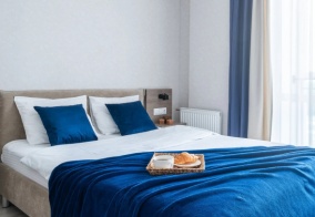 Апартаменты Квартира на сутки Минск Маяк Метро 3 минуты Бесконтактное заселение Wi-Fi Кухня объединена с жилой зоной Отдельная спальня в Минске