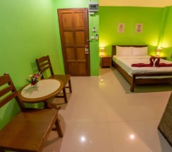 Двухместный номер Standard двуспальная кровать в Enrico Hostel Patong