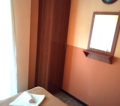 2-комнатный номер комфорт с 2 односпальными и 1 двуспальной кроватью в Пальма